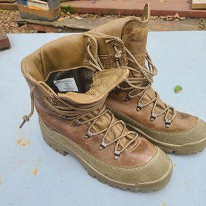 Belleville MCB 950 Goretex Boots,Men's Size 10.5R